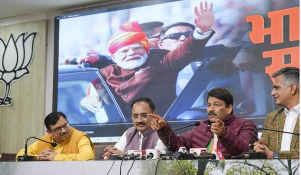 'दिल्ली चुनाव से तीन दिन पहले बीजेपी ने लॉन्च किया नया कैंपेन सॉन्ग | '